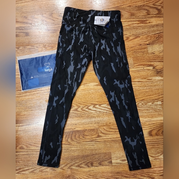 NEW Leggings with Pockets for Women ♡ High Waisted♡ Gray Camouflage Print Size M - Picture 10 of 10